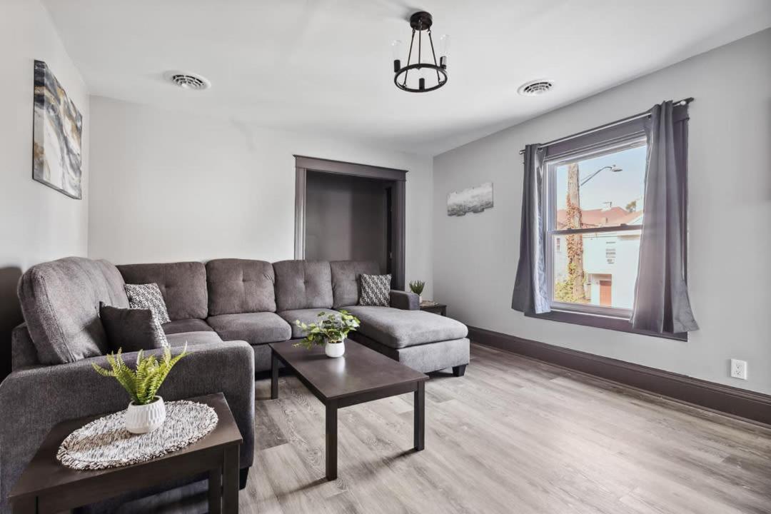 Spacious 6Br 2Ba Minutes For The Falls & Casino Niagara Falls Extérieur photo