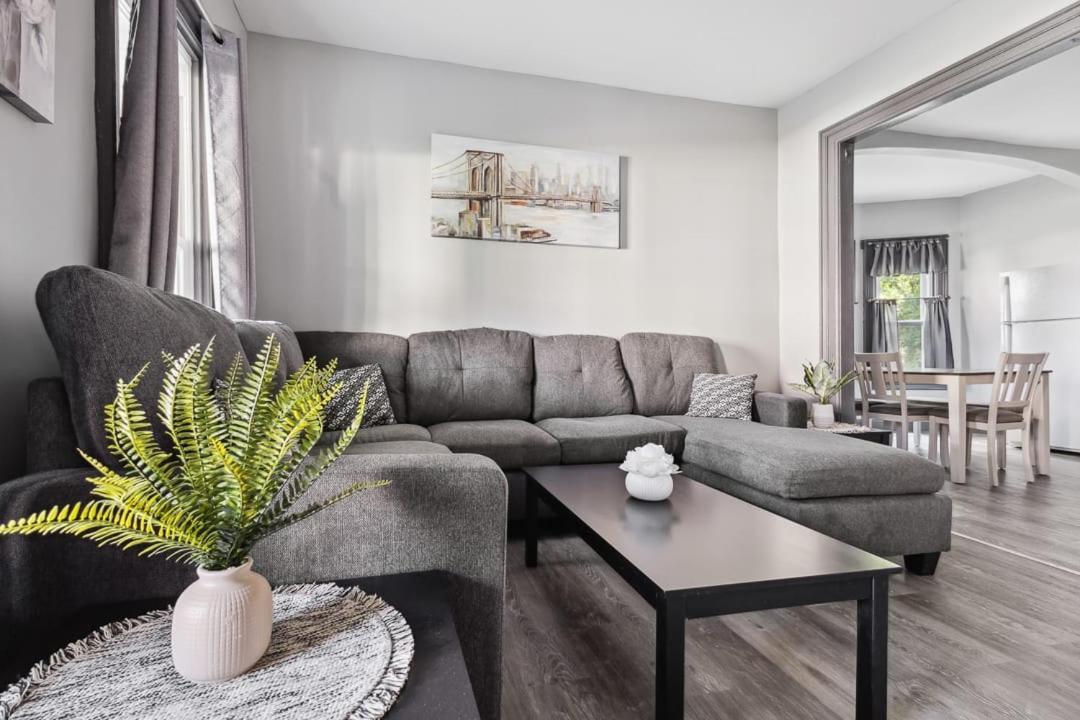 Spacious 6Br 2Ba Minutes For The Falls & Casino Niagara Falls Extérieur photo