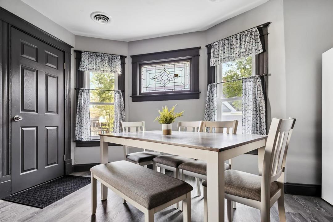Spacious 6Br 2Ba Minutes For The Falls & Casino Niagara Falls Extérieur photo