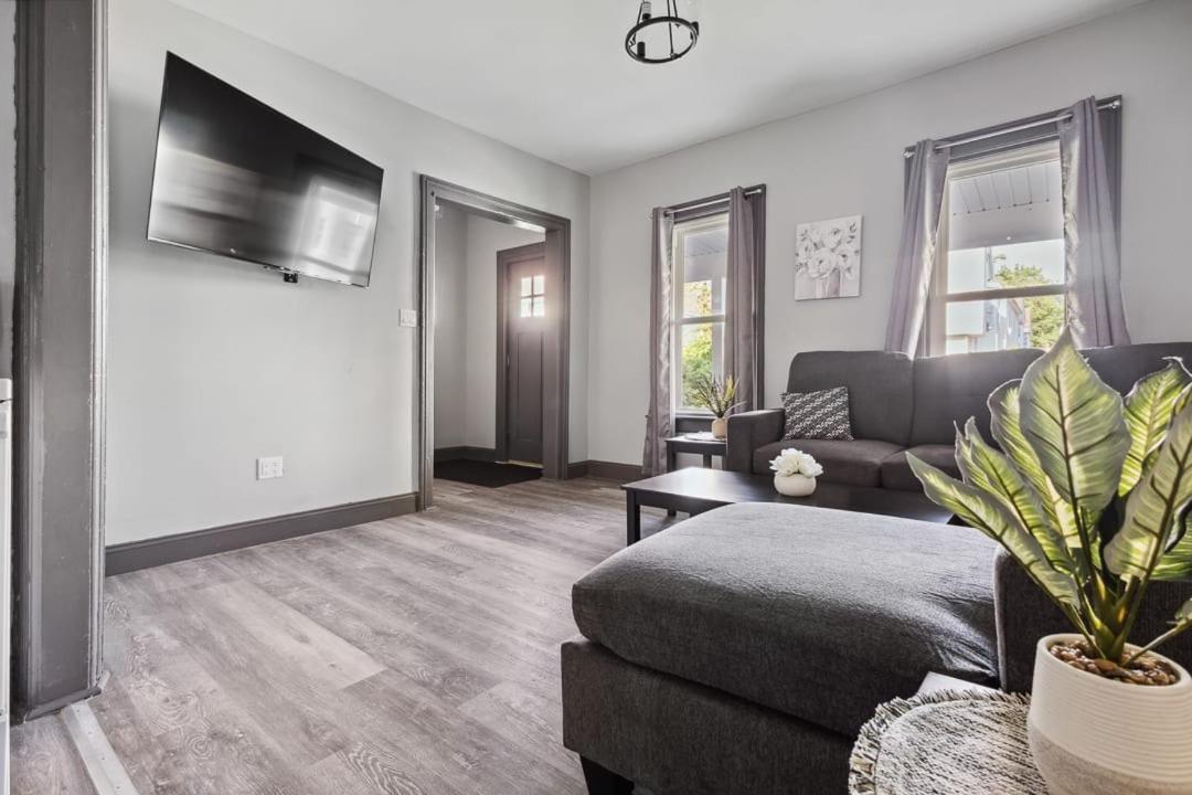 Spacious 6Br 2Ba Minutes For The Falls & Casino Niagara Falls Extérieur photo