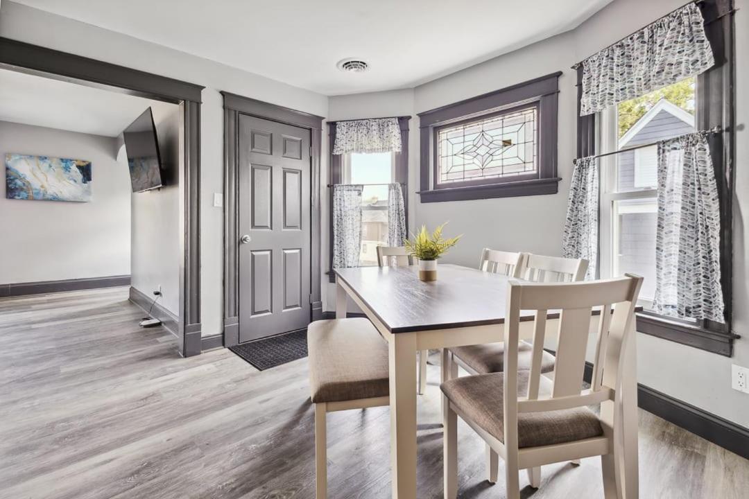 Spacious 6Br 2Ba Minutes For The Falls & Casino Niagara Falls Extérieur photo